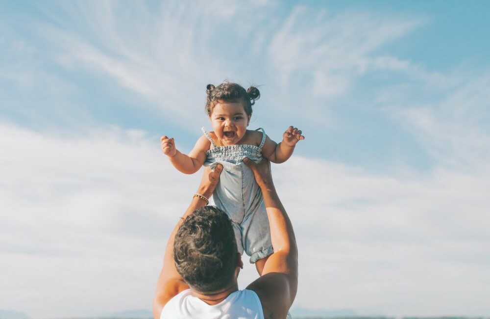 Come Organizzare una vacanza al mare con un neonato
